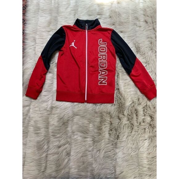 JORDAN BOYS FULl ZIP JACKET Size 5/6 - Picture 1 of 7
